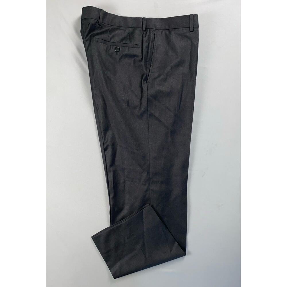 Hugo Boss Pasolini/Movie US_2 Flat Front Wool Dress Pants, Slacks. 42R, 37X31.